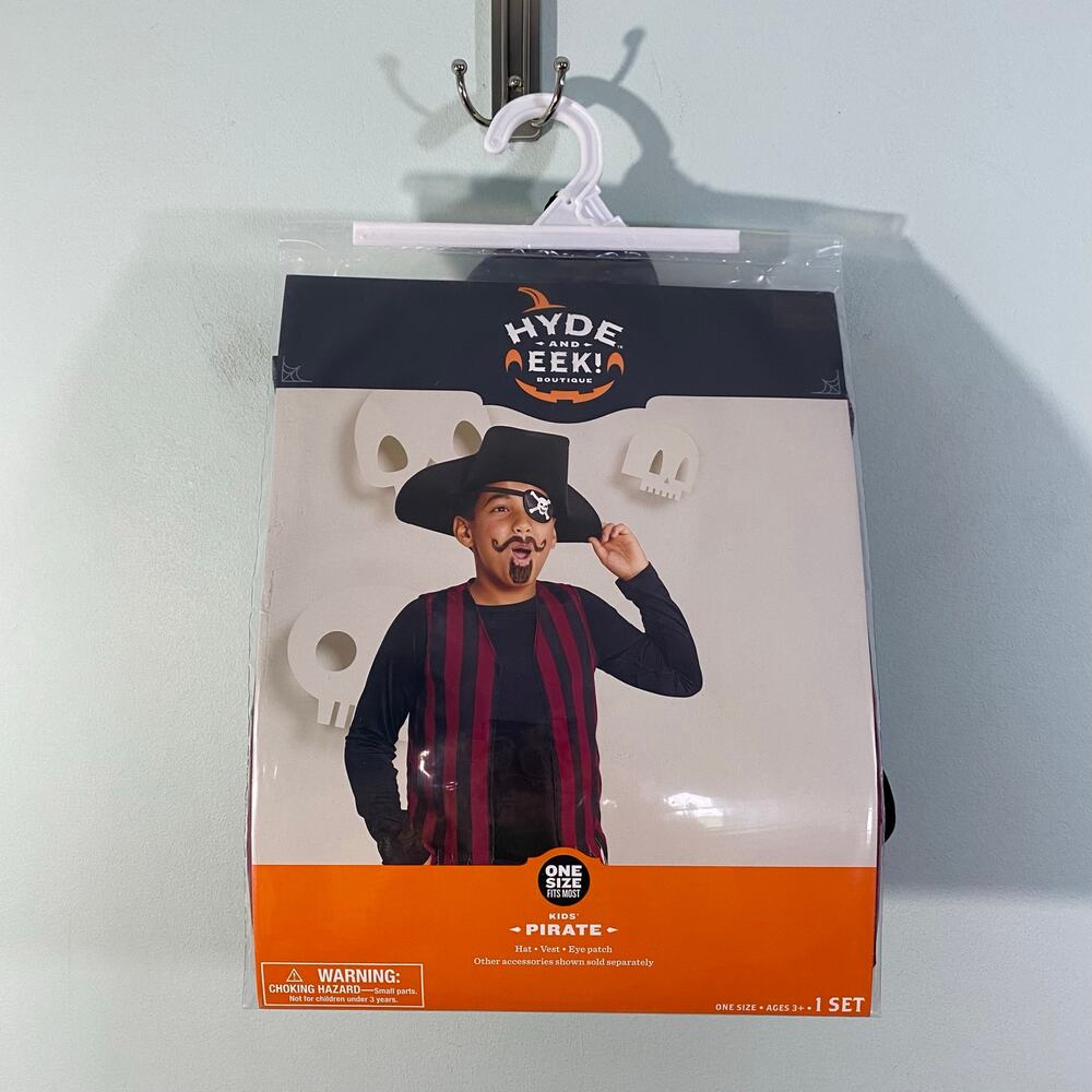 Hyde and Eek Boutique Youth Pirate Costume NEW Hat Vest Eye Patch
